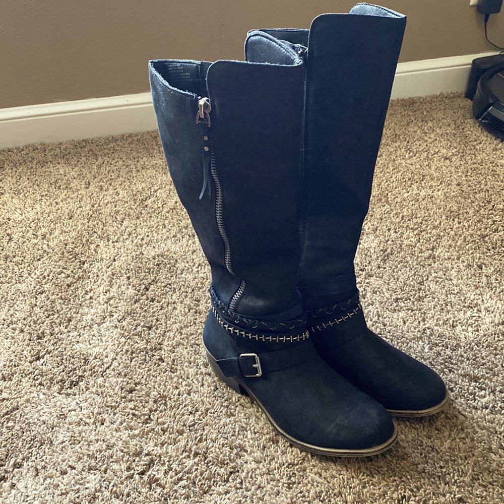 Black zip up boots